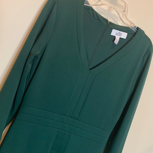 BELLE…BADGLEY MISCHKA green knit dress - Picture 2 of 8